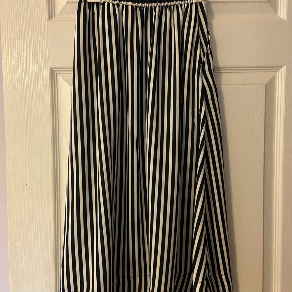 Navy blue and white midi skirt